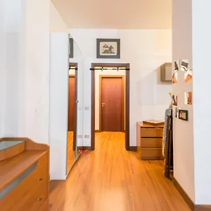 Cathedral Apartment Milan